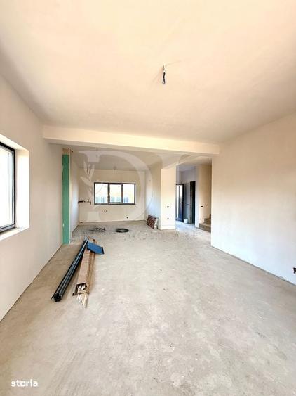 Casă cu 4 camere cu Teren 700 Mp în Jucu