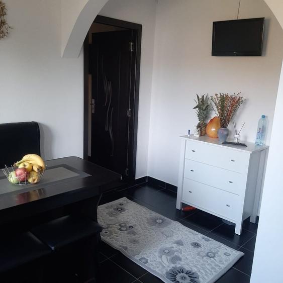 Apartament cu 2 camere decomandat în Micro 9