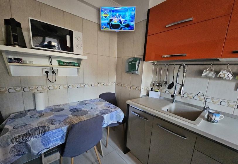 Apartament cu 2 camere decomandat, mobilat în Energia