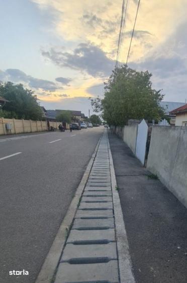Teren de 714 mp, în Cârcea