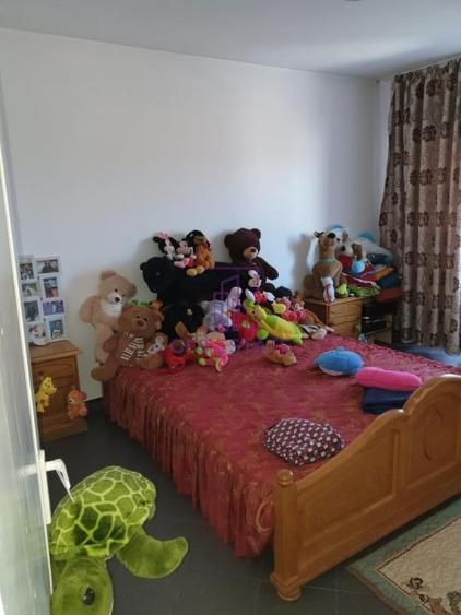 Casă cu 5 camere cu Teren 290 Mp în Crângași