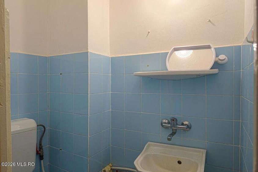 Apartament cu 3 camere decomandat în Soarelui