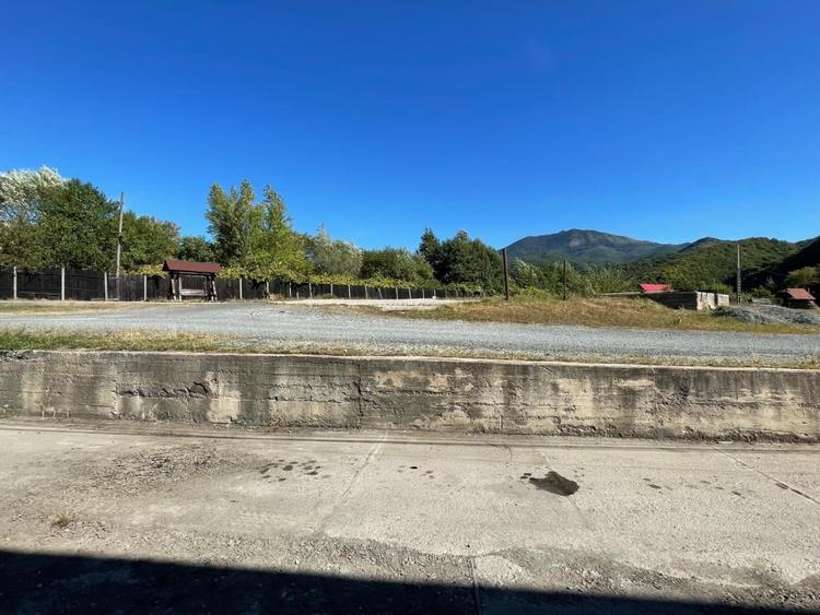 Spațiu industrial, de 1,210 mp, în Ferneziu