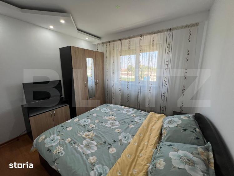 Apartament cu 3 camere semidecomandat, mobilat în Nord