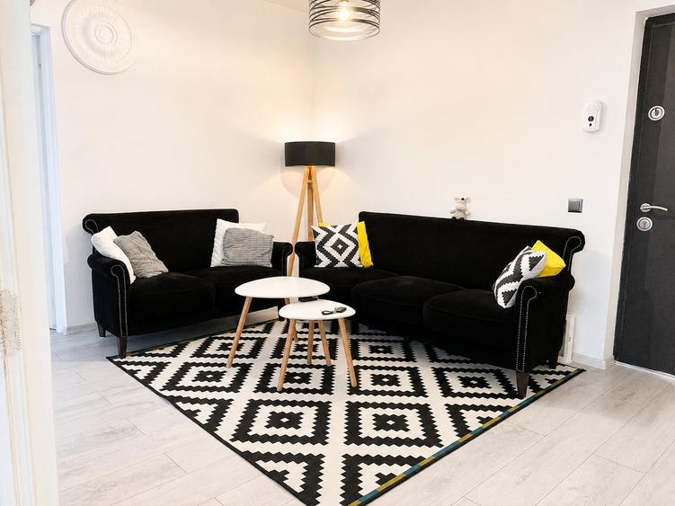 Apartament cu 2 camere semidecomandat, mobilat în Florești