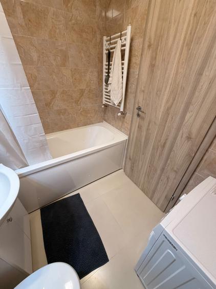 Apartament cu 2 camere semidecomandat în Apărătorii Patriei