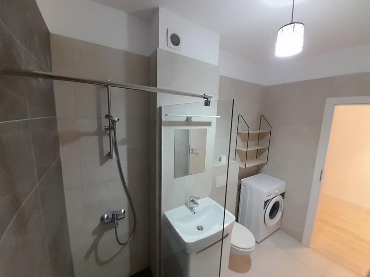 Apartament cu 2 camere decomandat, mobilat în Centura