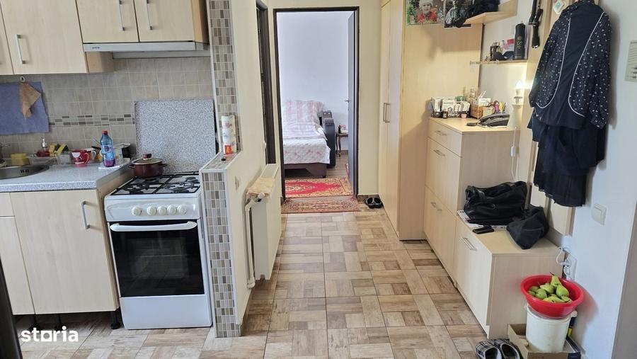 Apartament cu 2 camere decomandat în Piața Centrală