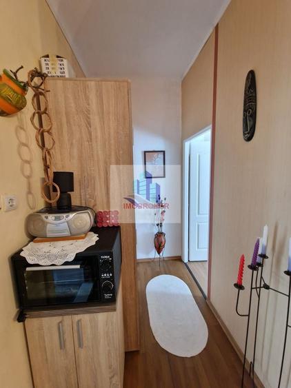 Apartament cu 2 camere decomandat în Central
