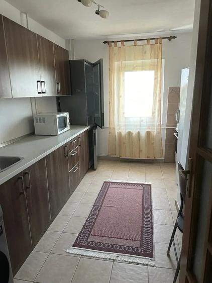 Apartament cu 2 camere decomandat în Steaua
