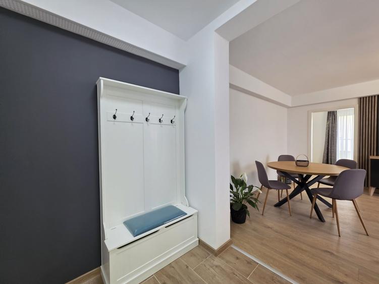 Apartament cu 3 camere decomandat în Sânpetru