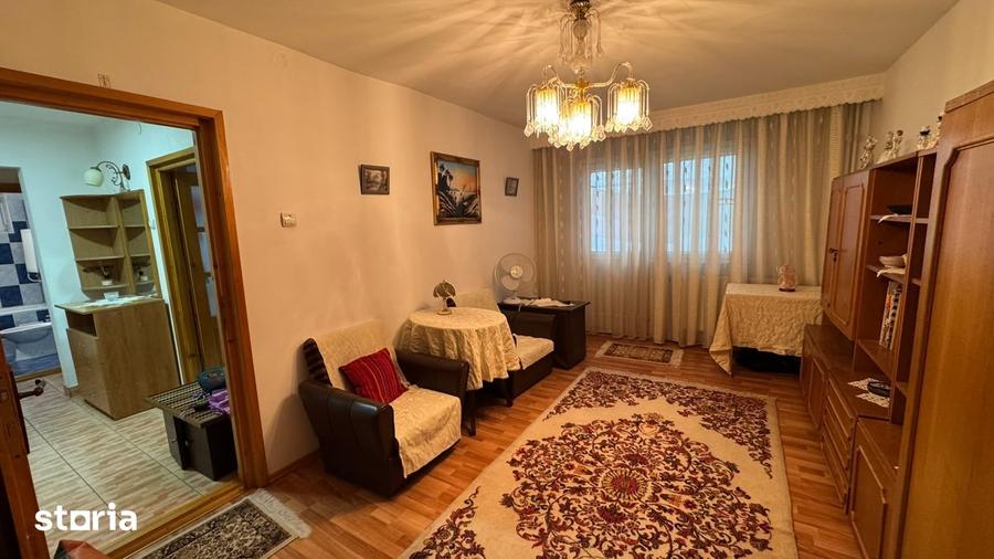 Apartament cu 3 camere în Cornișa