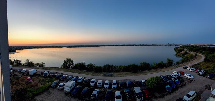 Apartament cu 3 camere decomandat în Uverturii