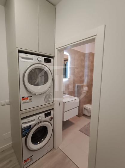 Apartament cu 2 camere semidecomandat, mobilat în Mărăști