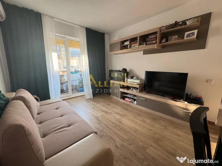 Apartament cu 2 camere decomandat în Central
