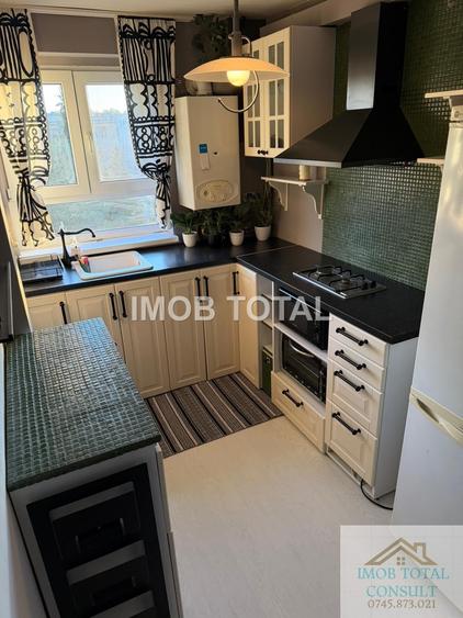 Apartament cu 2 camere semidecomandat în Craiovei