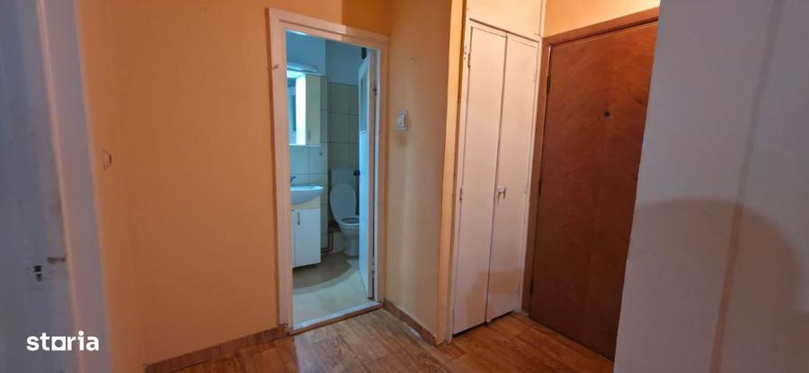71000 euro .. 2 camere cu centrala .. Gh. Lazar .. 5 min de centru - 4