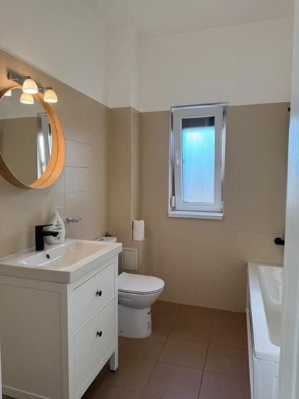 Apartament cu 3 camere decomandat în Giroc