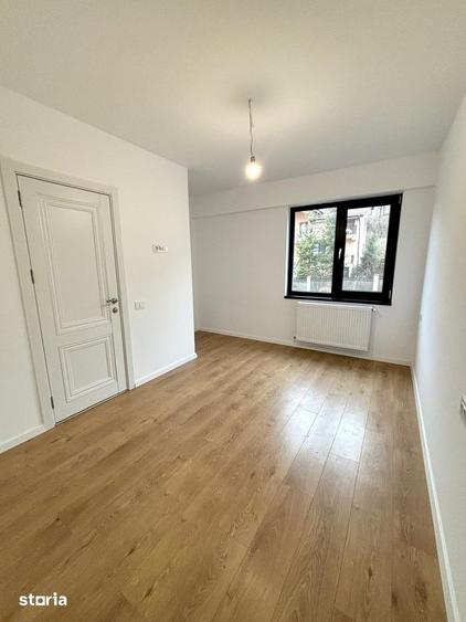 Apartament cu 3 camere în Păcurari
