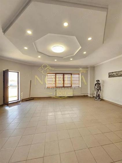 Casă cu 4 camere cu Teren 1100 Mp în Est