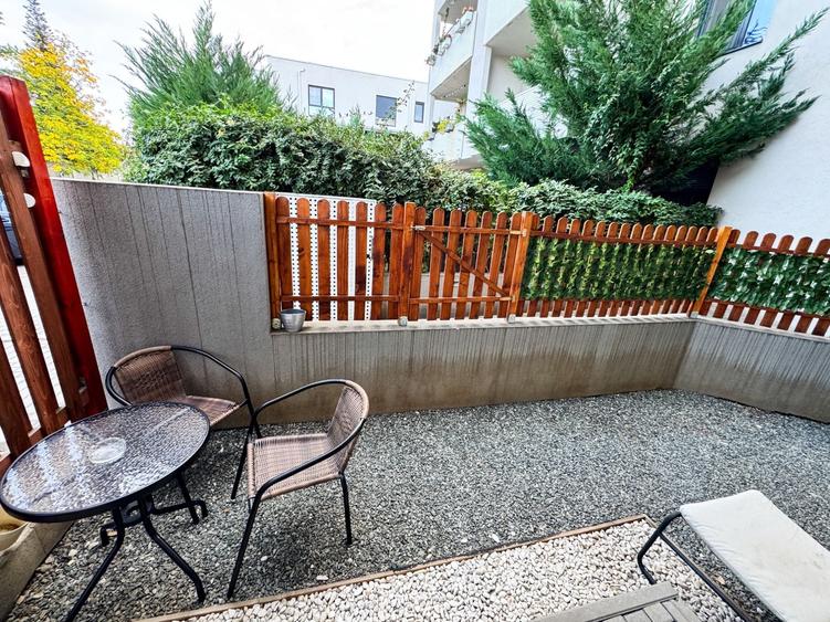 Apartament cu 2 camere decomandat în Soarelui