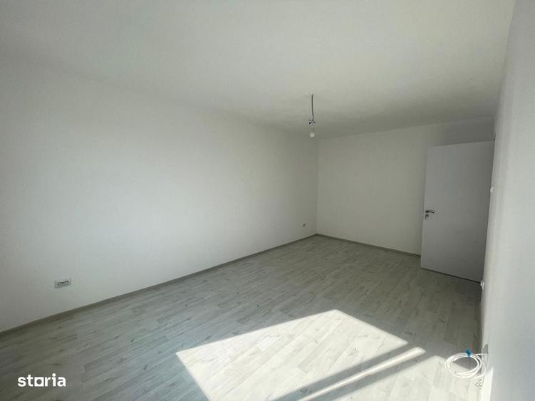 Apartament cu 2 camere decomandat în Apărătorii Patriei — fotografia 3
