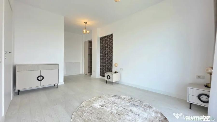 Apartament cu 5 camere semidecomandat în Fundeni