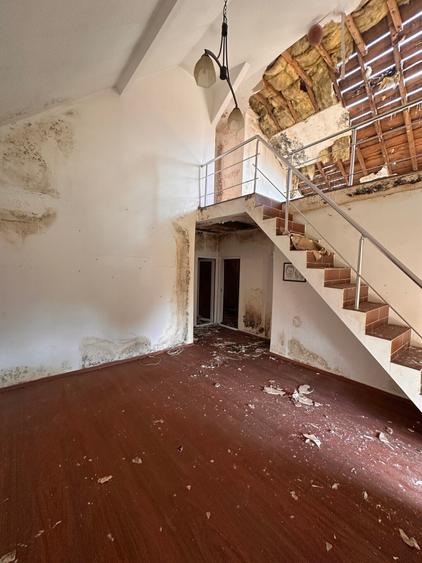 Casă individuală cu 6 camere cu Teren 251 Mp în Valu lui Traian