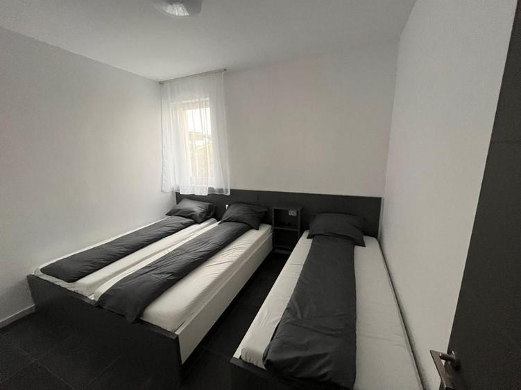 Casă cu 2 camere cu Teren 250 Mp în Central