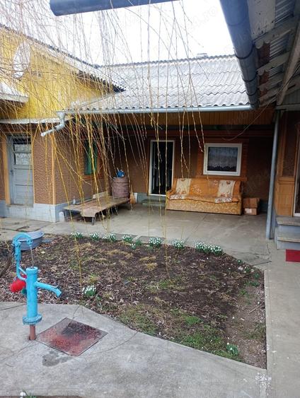 Casă cu 4 camere în Roznov