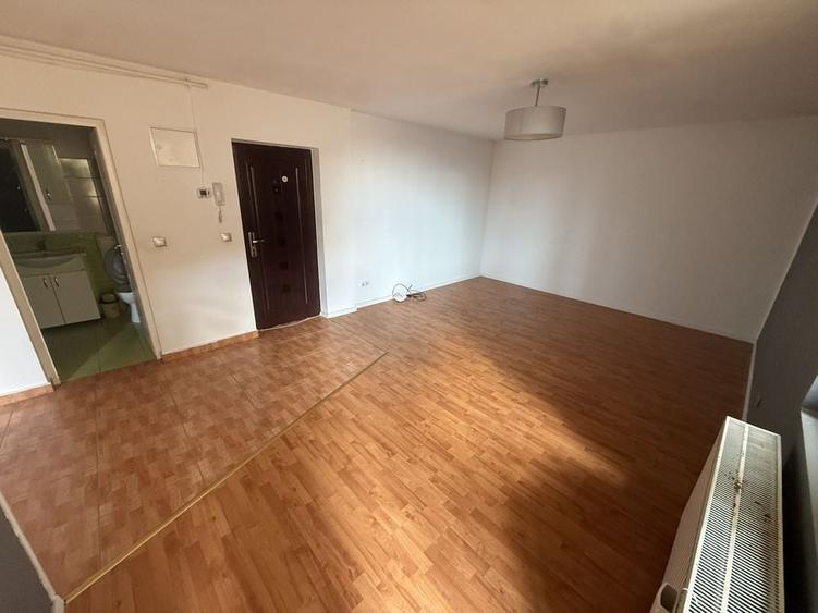 Ofer spre vanzare Apartament 2 camere , Bloc nou , Zona piata mica , Etaj 2 - 2