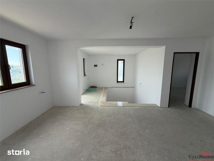 Casă cu 5 camere cu Teren 674 Mp în Vânători