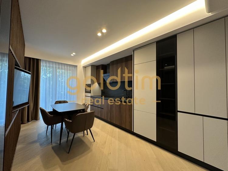 STUDIO SUPERB/DESIGN UNIC/IANCU NICOLAE/MOBILAT SI UTILAT/CORTINA 126 - 1