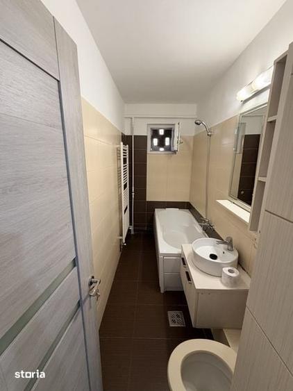 Apartament cu 3 camere semidecomandat în Gării
