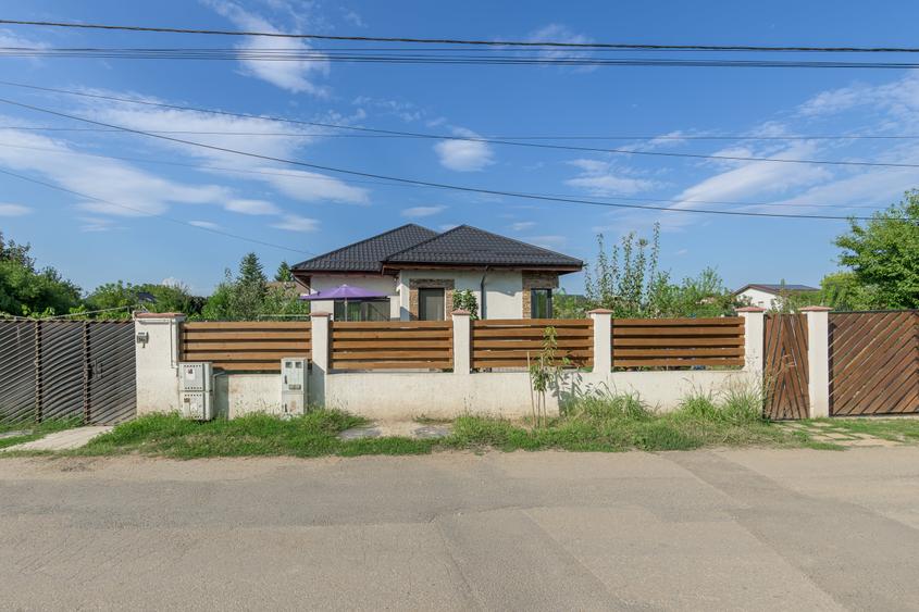 Casă cu 4 camere cu Canalizare în Pipera