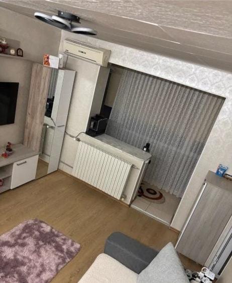 Apartament cu 2 camere semidecomandat, mobilat în Brotăcei