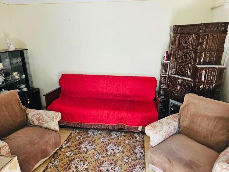 Casă cu 4 camere în Florești