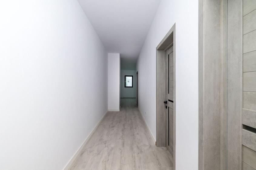 Apartament cu 3 camere decomandat în Trivale