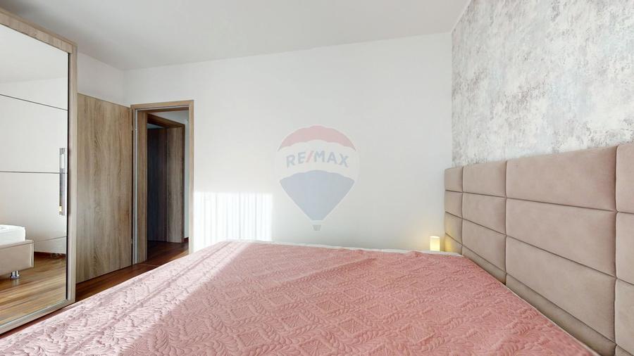 Apartament cu 2 camere decomandat, mobilat în Tractorul