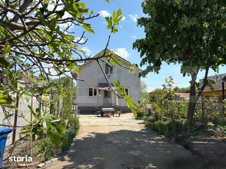 Casă cu 3 camere cu Teren 900 Mp în Lascăr Catargiu