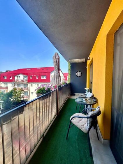 Apartament cu 3 camere semidecomandat în Florești