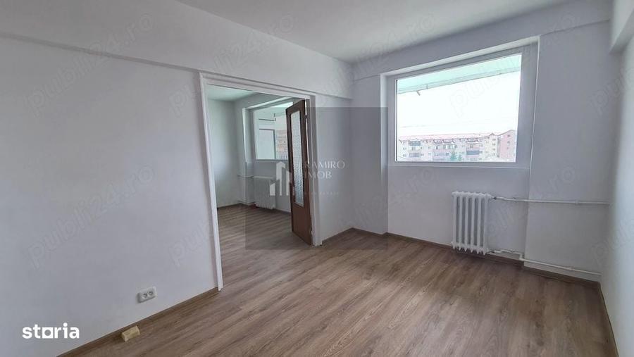 Apartament cu 3 camere decomandat în Ghencea