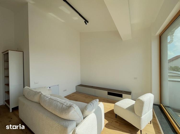 Apartament cu 2 camere semidecomandat în Grivița