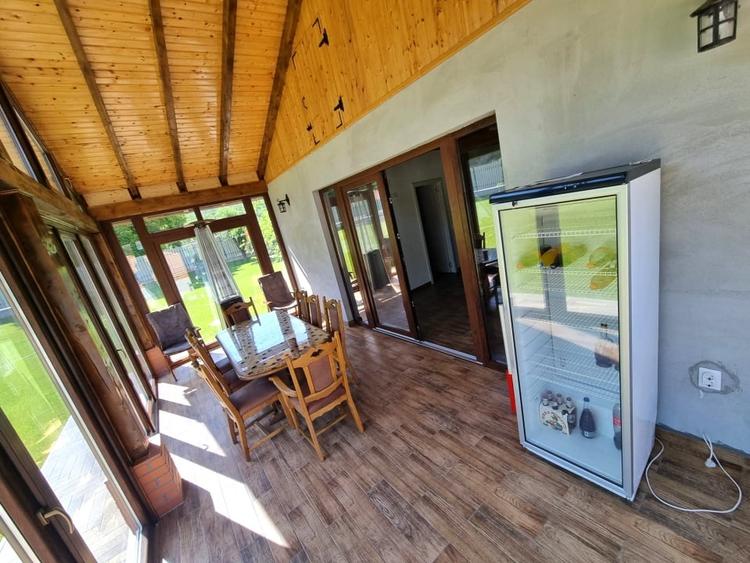Casă individuală cu 2 camere cu Teren 1335 Mp în Ampoița