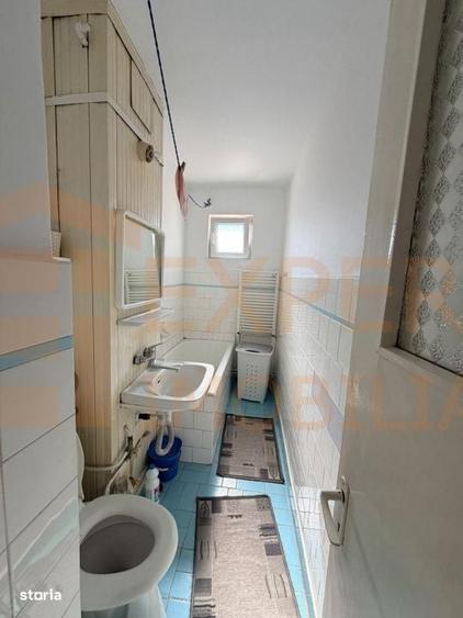 Apartament cu 3 camere semidecomandat în Casa de Cultură