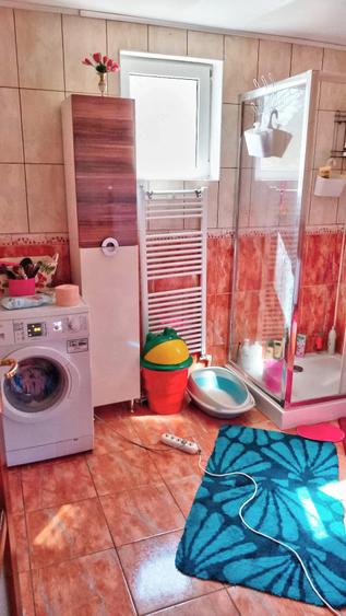 Casă cu 2 camere cu Teren 1800 Mp în Central