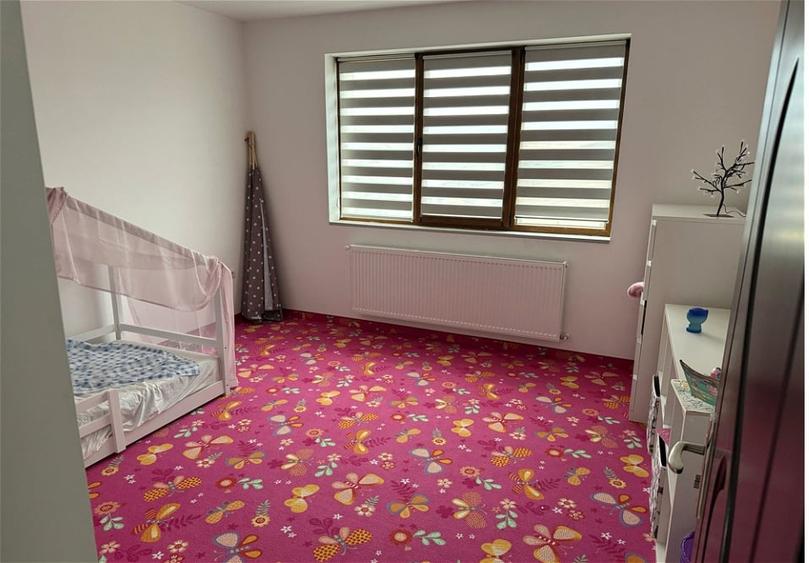 Casă individuală cu 5 camere cu Canalizare în Gilău