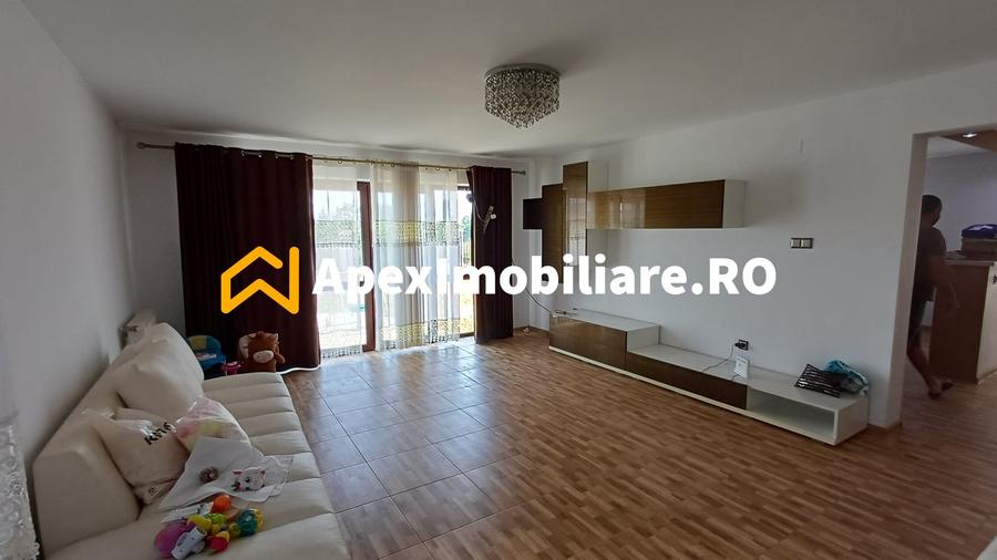 Casă individuală cu 4 camere cu Teren 883 Mp în Varlaam
