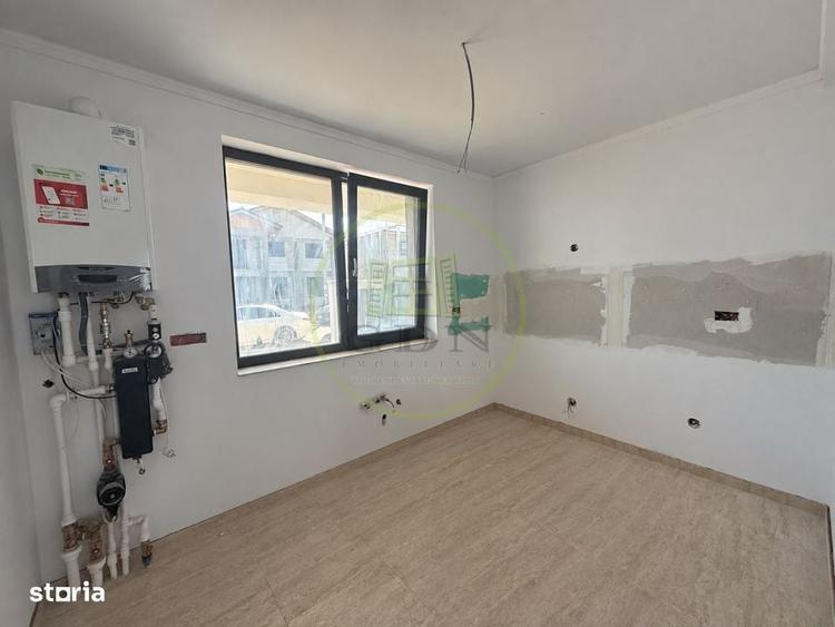 Casă cu 4 camere în Central