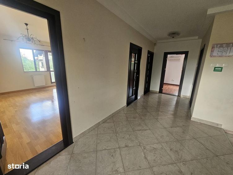 Casă cu 4 camere în Valea Lupului